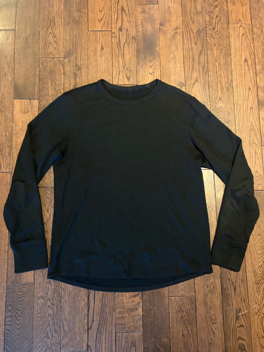 lululemon athletica Men's Black Long-Sleeve Crew